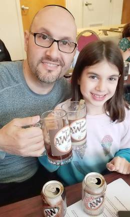 Kaylie Rosenholtz of Harriman with her dad Jeff at A&amp;Wesome Aba Father’s Day event at Chabad Hebrew School.