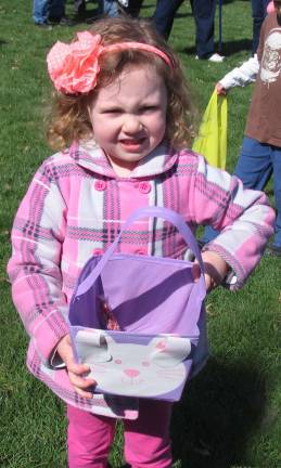 Easter Egg Hunt draws 500 kids Brooke Roe, 4, is doing pretty good.