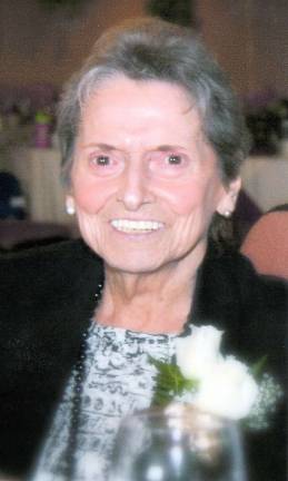 Gloria F. Andriuolo Gloria F. Andriuolo