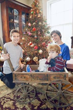 The Florida Historical Society offers the opportunity to have your holiday portrait taken by a talented photographer in the historic Green Family Homestead on Saturday and Sunday, Dec. 14 and 15.