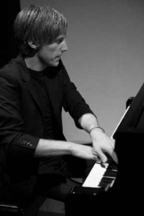 Bent Duo to perform at Orange Hall David Friend