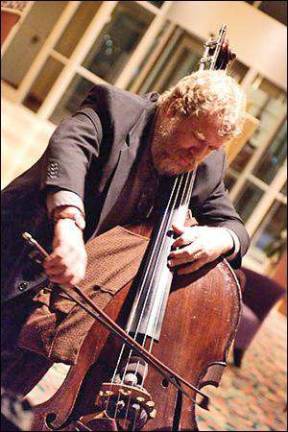 Jazz Knights to perform with bassist Lynn Seaton Jazz Knights to perform with bassist Lynn Seaton