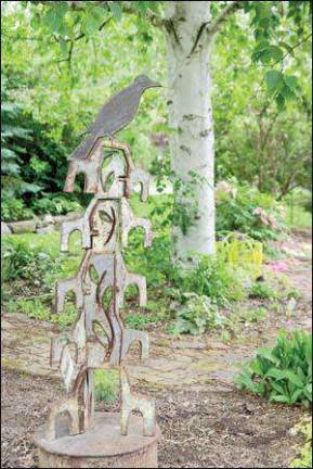 Art in the Garden debuts June 14 at Warwick Gardens Art in the Garden debuts June 14 at Warwick Gardens