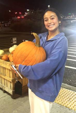 Grohoski, Kuklis awarded for citizen and youth achievement Sovanny Kuklis