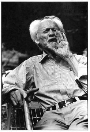 Kenneth Burke: Sage of Andover Kenneth Burke in a 1989 photo by Robert Brewer, taken at the farm.
