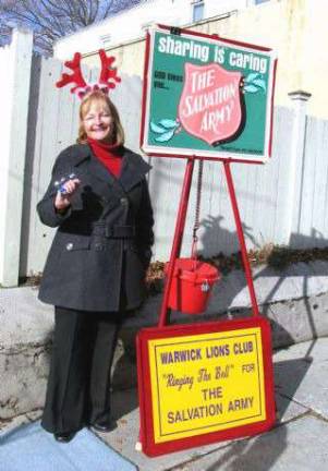 Warwick Lion's Club supports the Salvation Army Warwick Lion's Club supports the Salvation Army