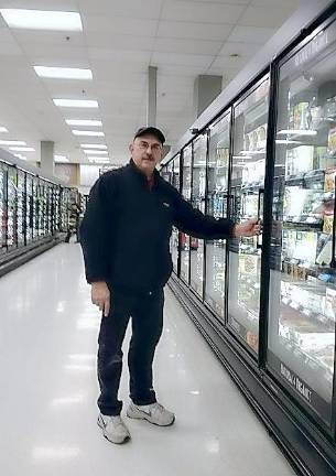 Chester ShopRite worker Joe Schott is retiring after 48 years there.