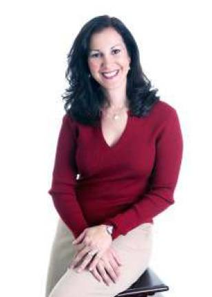 Florida library host program on sign language and the culture of the deaf Lisa Montanaro