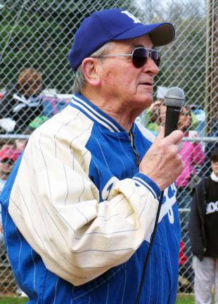 Ben Winstanley remembered Ben Winstanley: ìHe was also a great baseball fan and was at every opening day Little League Parade. It was Ben who gave the kidís the opening day declaration, ëPlay ball!í" - Village of Warwick Mayor Michael Newhard