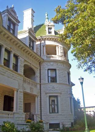 Dean's List stars Morrison Hall at SUNY Orange, Middletown