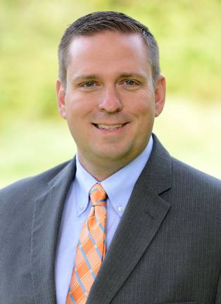 County Executive Steve Neuhaus to speak at Leadership Orange forum County Executive Steve Neuhaus to speak at Leadership Orange forum