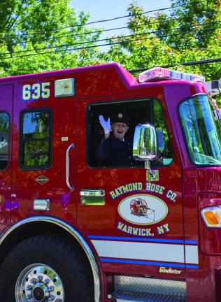 Departed veterans honored A big wave