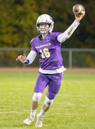 Warwick quarterback Joey Krasniewicz was named NYSHSFCA Class A Scholar-Athlete of the Year.