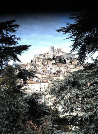 Montecelio hillside: Throughout the centuries, a castle, a fortress and a church have been important structures representing ruling families, as well as protection and peace through worship. Photo by Andrew Warren.