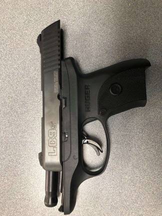 Teacher’s aide from Warwick charged with bringing loaded gun into Rockland school Teacher’s aide from Warwick charged with bringing loaded gun into Rockland school