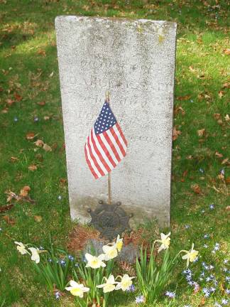 'It is fitting and appropriate to do so' Memorial Day is a solemn day of remembrance for everyone who has died serving in the American armed forces. The holiday, originally known as Decoration Day, started after the Civil War to honor the Union and Confederate dead.