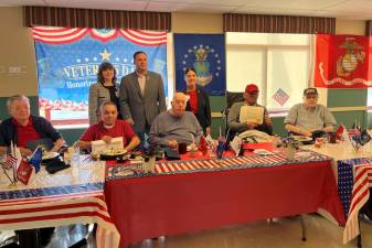 Neuhaus visits veterans at Schervier long term care facility