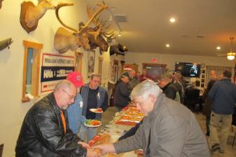 Monroe-Chester Sportsmen’s Club holds annual holiday party