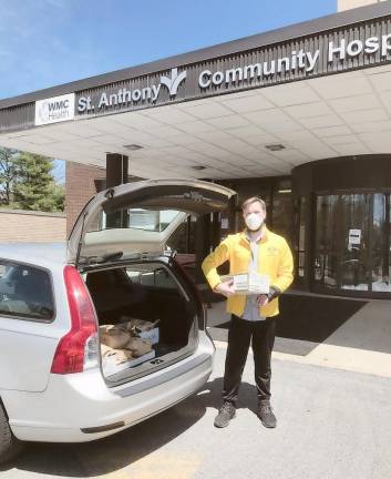 The Warwick Lions Club participated in the Warwick Valley Meal Train by ordering lunch for hospital staff from Luca Trattoria and Pizzeria in Warwick. Corey Bachman, a member of the Warwick Lions Club, delivered the meals to St. Anthony Community Hospital on Saturday, May 2.