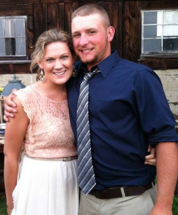 Breann Hoogenhuis and Casey Sytsema to marry this summer Breann Hoogenhuis and Casey Sytsema to marry this summer