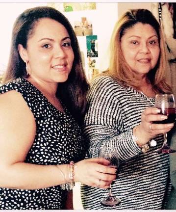Mother Daughter Look A Like contest Photo submitted by Yesenia Martin of Florida Yesenia Martin and her mom Ramonita Rolon. "People say we look alike and could pass for sisters."