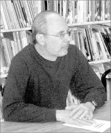 Wayne Rossi runs for Warwick library trustee position Wayne Rossi runs for Warwick library trustee position