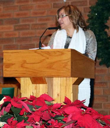 Spanish Mass at St. Stephen's held to celebrate El Dia De Reyes, the Epiphany Warwick resident Judy Battista, an advocate for the growing Latino community, thanked Father Richard and invited everyone to continue the celebration and enjoy refreshments in the atrium.