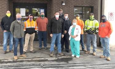 On Tuesday, April 21, the Executive Committee of the Orange County Highway Superintendents Association, assisted by the Village of Warwick DPW and the Town of Warwick DPW, delivered lunch to the hard-working health care and maintenance heroes at St. Anthony Community Hospital.
