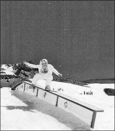 Snowboarding gives athletes in Warwick thrills, challenges and identity Snowboarding gives athletes in Warwick thrills, challenges and identity
