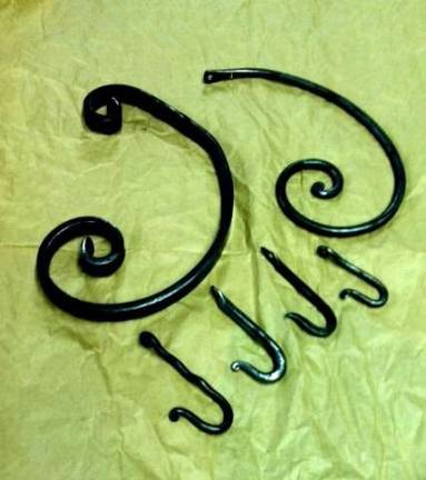 Iron work for the garden Image from centerformetalarts.com This iron work is an example of what participants will make at the Iron work for the garden workshop on Saturday, May 18, at the Center for Metal Arts.