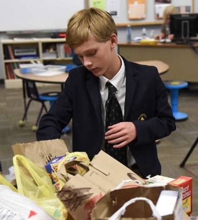 Tuxedo Park School jump-starts weekend backpack meal program Tuxedo Park School eighth-grader Wade Mattingly of Warwick also was part of the community service project to support the Tuxedo School District’s BackPack program.