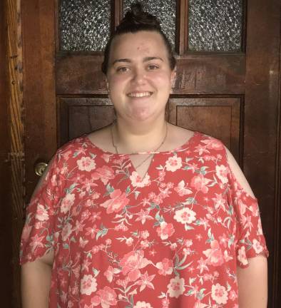 Pine Island Chamber awards three 2018 Black Dirt Scholarships Alyssa Sieczek was awarded a Black Dirt Scholarship for Culinary Arts/HospitalityStudies.
