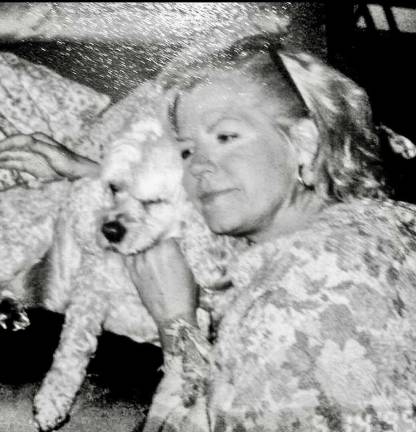 Valerie W. Demberg Valerie W. Demberg