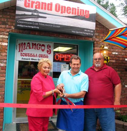 Mangos Tortilla Grill opens in Greenwood Lake Photo by Roger Gavan On Tuesday, Aug. 14, Greenwood Lake Mayor Barbara Moore and Kevin Sweeney, president of the Greenwood Lake Merchants Guild, joined owner David Devore, center, for the grand opening of his new restaurant, Mangos Tortilla Grill.
