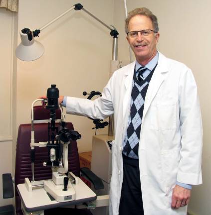 Diabetes workshop set for Dec, 17 On Monday. Dec. 17, Dr. Mandes R. Kates, an ophthalmologist, will discuss the importance of eye care for people with diabetes as part of the monthly meeting of ìDiabetes in Checkî sponsored by the Center for Diabetes Education at St. Anthony Community Hospital.