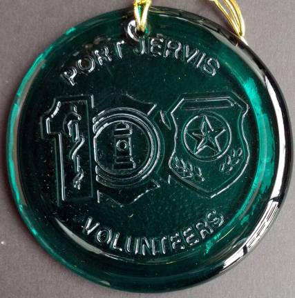 S.S. Seward artist creates winning design This is a photo of Cortnie Plocharzcykís sun catcher honoring volunteers.