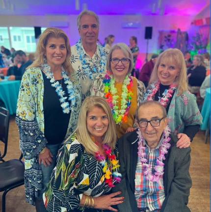 The story of Leo Kaytes: ‘Service Above Self’ The Kaytes family vacation. Standing, from left to right, are: Debbie Thiessen, Leo R. Kaytes, Adele Van Haste and Eileen Padham; and in front: Sharon Vandenbos with their father, Leo Kaytes Sr.