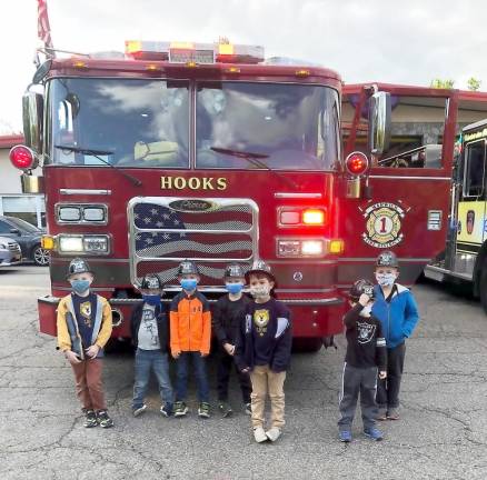 Warwick. Firefighters were scouts once, too On Tuesday and Wednesday evening, May 11 and 12, the Warwick Fire Prevention Team hosted the Warwick Girl Scouts and Cub scouts. The scouts were instructed in fire safety and issued Future Warwick Junior Firefighters certificates. The Scout Troops leaders and members were also impressed that some of the firefighters are also female firefighters and past scouts. They were taught to work hard and to always help give back to their communities.