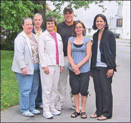 Library Foundation awards $1,000 scholarships Library Foundation awards $1,000 scholarships