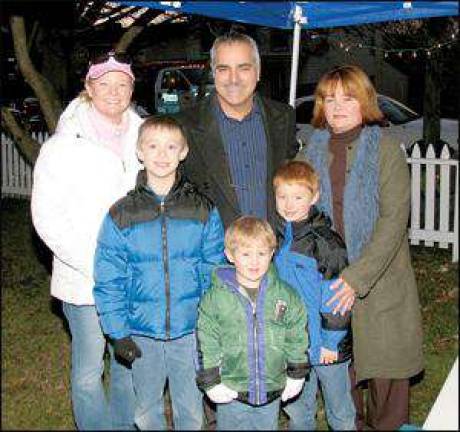 Warwick residents celebrate at 13th annual Menorah lighting Warwick residents celebrate at 13th annual Menorah lighting