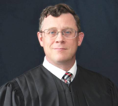 Hendry sworn in as Orange County Family Court Judge James M. Hendry III.