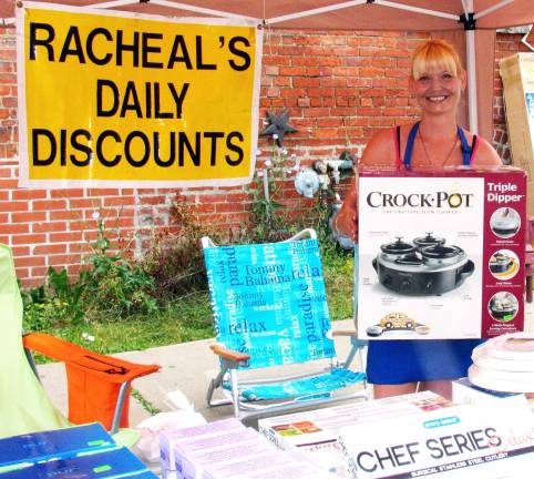 Annual Sidewalk Sale held under clear skies Rachaelís Daily Discounts from Chester was back again. The company offers a large selection of bargain priced overstock items from local wholesale stores.