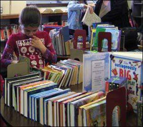 Monroe Free Library hosts its holiday boutique this weekend Monroe Free Library hosts its holiday boutique this weekend