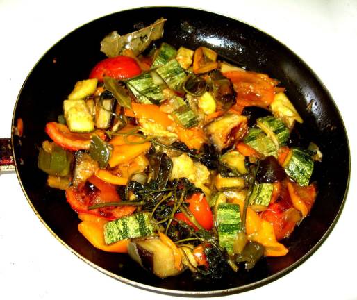 Preparing vegetarian-friendly holiday meals Photo courtesy of Marcus Guimaraes Ratatouille is a colorful dish that blends well with a Christmas color scheme.