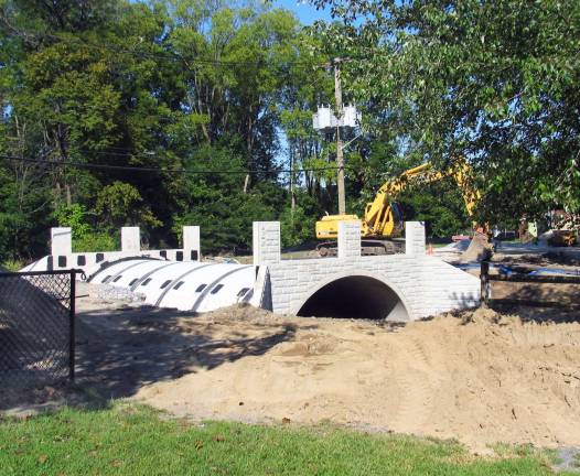 Parkway Bridge nears completion Parkway Bridge nears completion