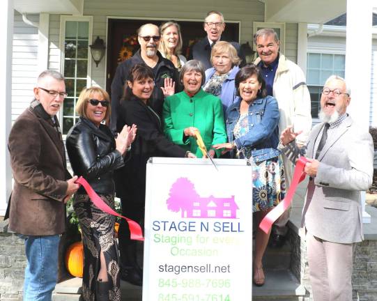 Stage N Sell joins Warwick chamber Photo by Roger Gavan On Monday, Oct. 30, Warwick Supervisor Michael Sweeton, Mayor Michael Newhard and members of the Warwick Valley Chamber joined Deborah Krol, Marge King-Porter, Felicia Tanzosh and their friends and family members to announce their business to the community and celebrate their new membership in the Chamber with a ribbon-cutting ceremony.