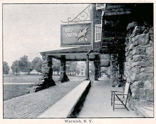 An older image of the Red Swan Inn in the Town of Warwick.