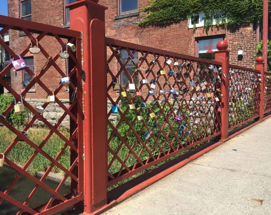 Love’s locks must be removed photo by Christopher Blaskovich Village of Warwick officials are asking people who have placed a love lock on the walkway bridge over Wawayanda Creek to remove them by Aug. 13. While village officials appreciate the sentiment behind the love locks, the padlocks pose potential structural damage to the walkway and that is the priority.