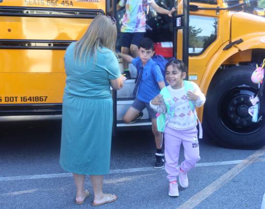Teachers celebrate school’s first day with advice for students Teachers celebrate school’s first day with advice for students