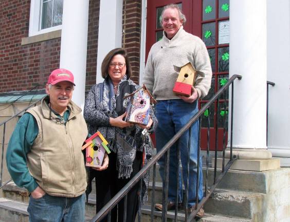 The goal: 100 ‘birdie domiciles’ Photo by Roger Gavan This Saturday, March 23, volunteers will gather at the Warwick Valley Community Center to build birdhouses that will be offered for sale at various locations throughout the village this coming April. From left, contractor Joe Nachtigal of Nightingale Construction, Warwick Valley Community Center Director Karen Thomas and organizer Patrick Gallagher of Gallagher Solar.